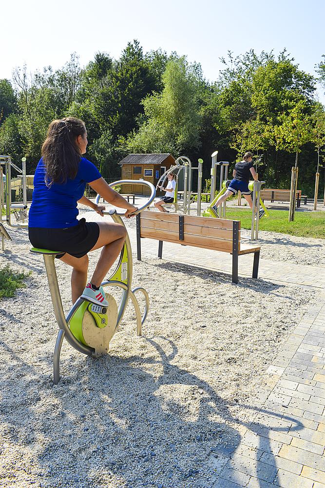 active-station bicycle