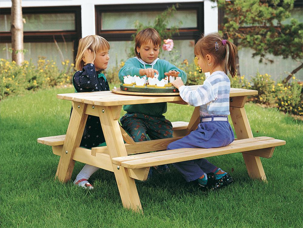 Tables my friends. Уличный столик для детей своими руками. Уличный столик для детей своими руками круглый. Астрономический стол детская площадка.